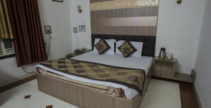 Hotel Goverdhan Palace